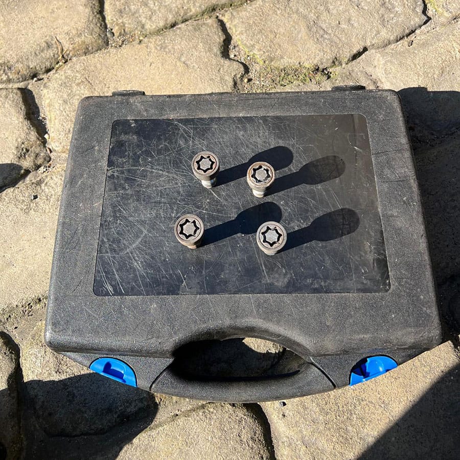 Mobile Locking Wheel Nut Removal Mobile Locking Wheel Nut Removal